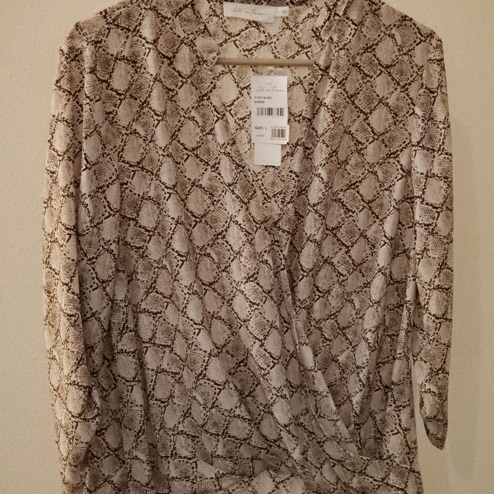 All in Favor Print Wrap Front Gathered Hem Top